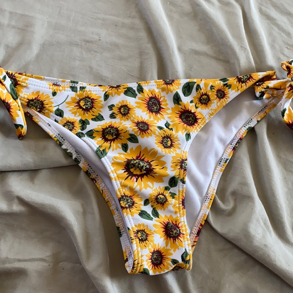 bikini bottoms